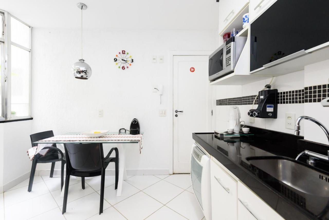 Apartamento Iluminado Em Copacabana - Paisagem Leve - Bc706 Z2 *